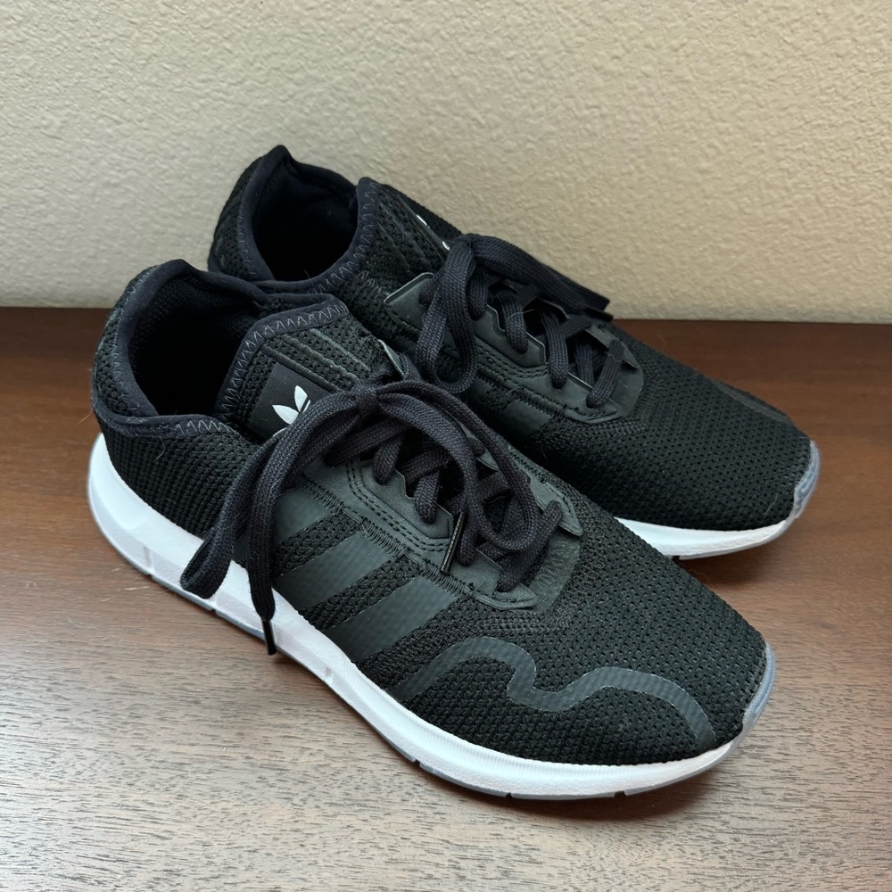 NWT Adidas Swift Run X - Black